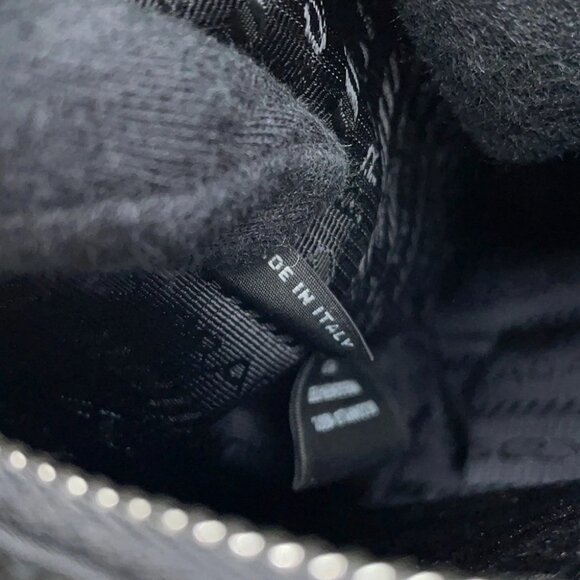 PRADA Re-Edition 2005 Re-Nylon Shoulder Bag Nylon Black 1BH204 - Picture 12 of 13
